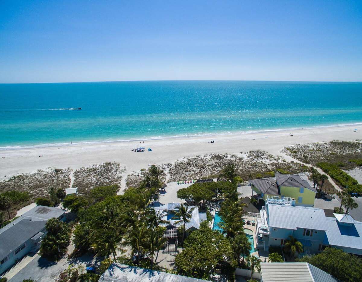 AMI-Locals-Beachfront-Luxury-Anna-Maria-Island