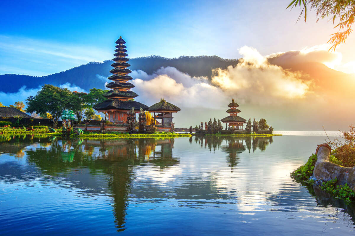 Affordable Places Travel Ura Ulun Danu Bratan Temple Bali Indonesia