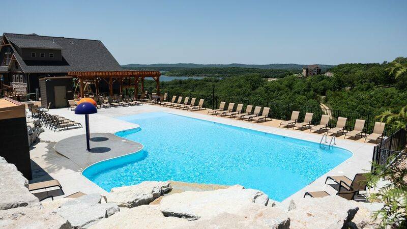 Amazing-Branson-Rentals-Rent-Branson-Chateau-Lodge-10-Bedroom