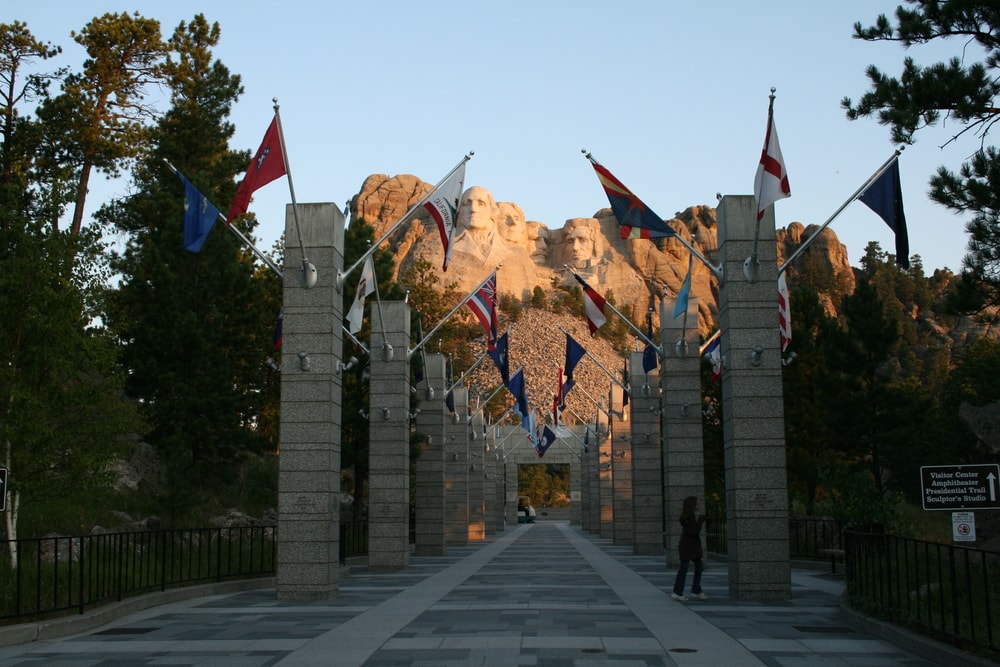 Executive Lodging Day Trips Mt Rushmore