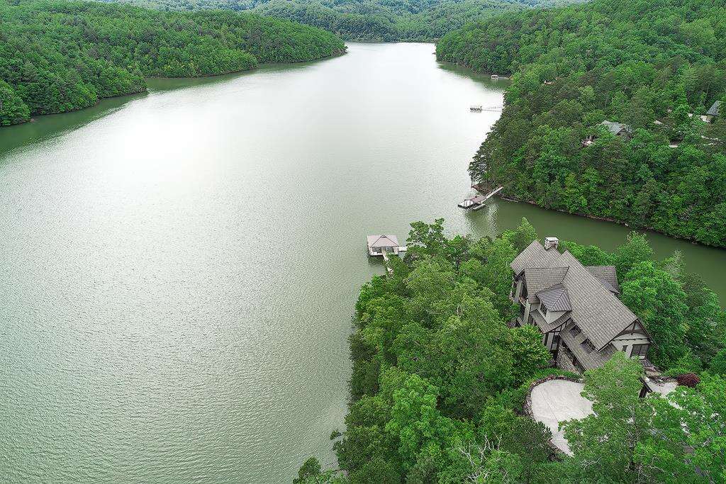 Watershed-Cabins-Bryson-City-Luxury-Home-Rental-Lakewood-Fontana-Lake