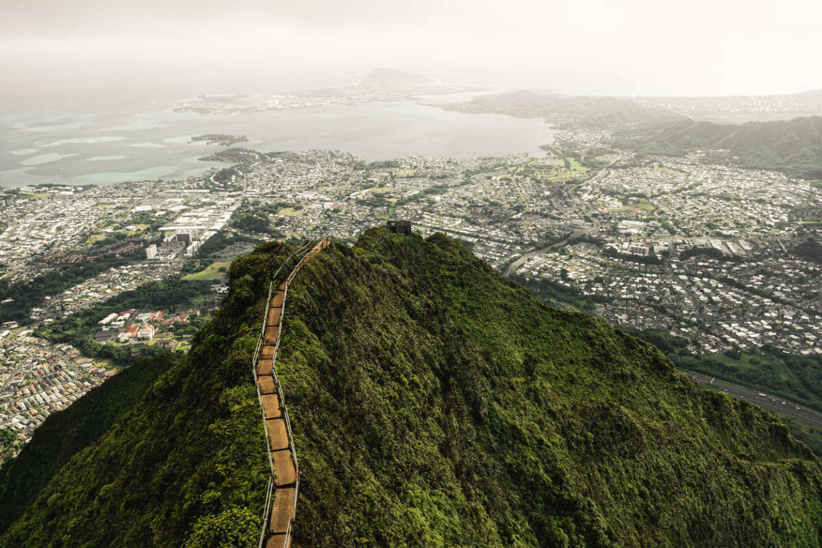 Haiku Stairs Hiking Oahu Hawaii