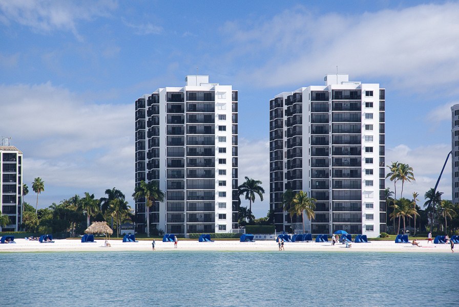 Island Winds Condominiums Manager Profile | FR