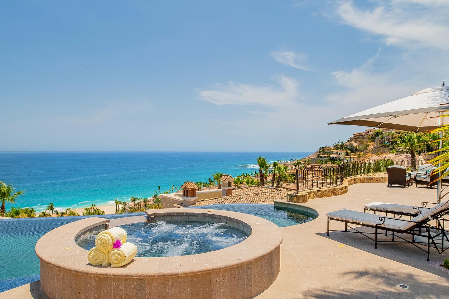 Luxury Los Cabos Vacation Rental Villas from LuxMex