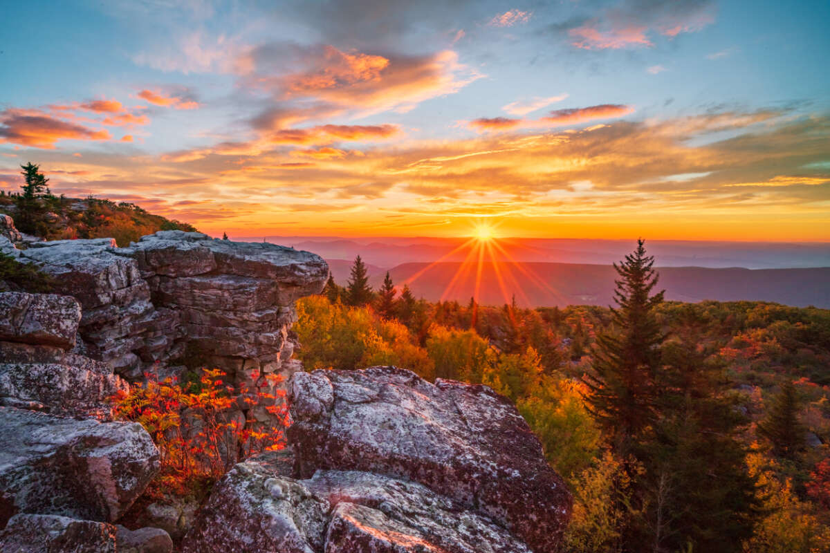 Things To Do In West Virginia Hiking Bear Rock