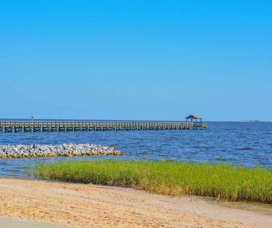 Beaches and Restaurant in the Biloxi Mississippi Area