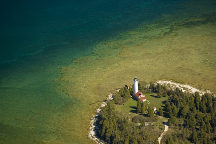 Door County Lighthouse: Travel Guide and Vacation Rental Accommodations
