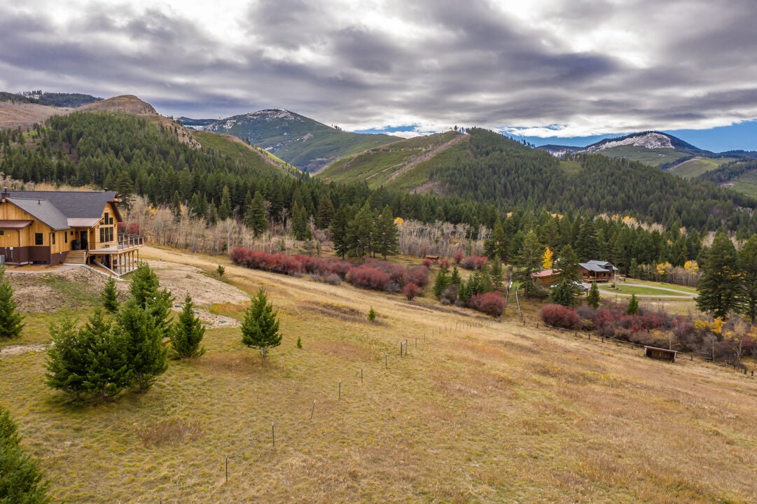 Gallatin Gateway Vacation Rental Hidden Gem