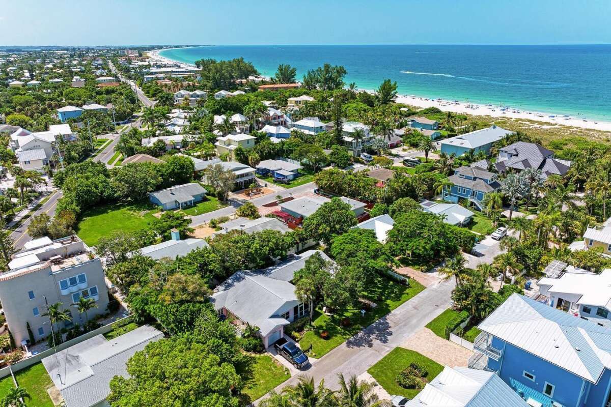 Salty Mermaid Real Estate and Vacation Rentals Anna Maria Island Florida
