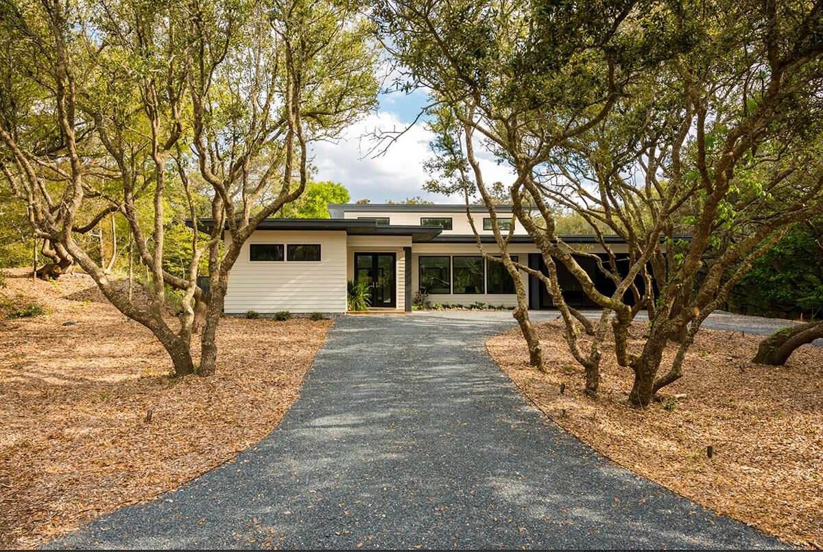 Flat-Top Architecture in the Southern Shores Outer Banks