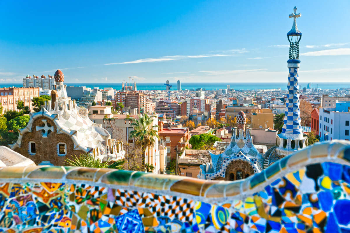 Travel Barcelona Solo