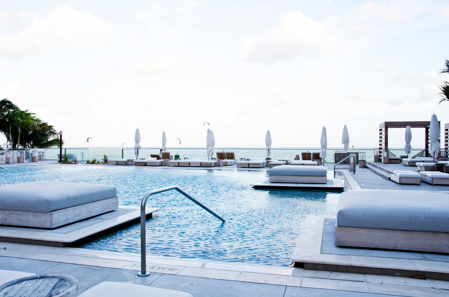 xls realty roney palace miami south beach florida luxury condo rentals