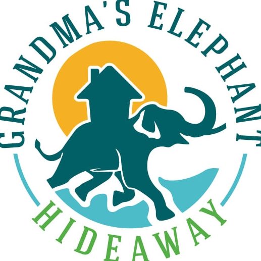 Grandmas Elephant Hideaway Okanagan and Skaha Lakes Area Condo Rental