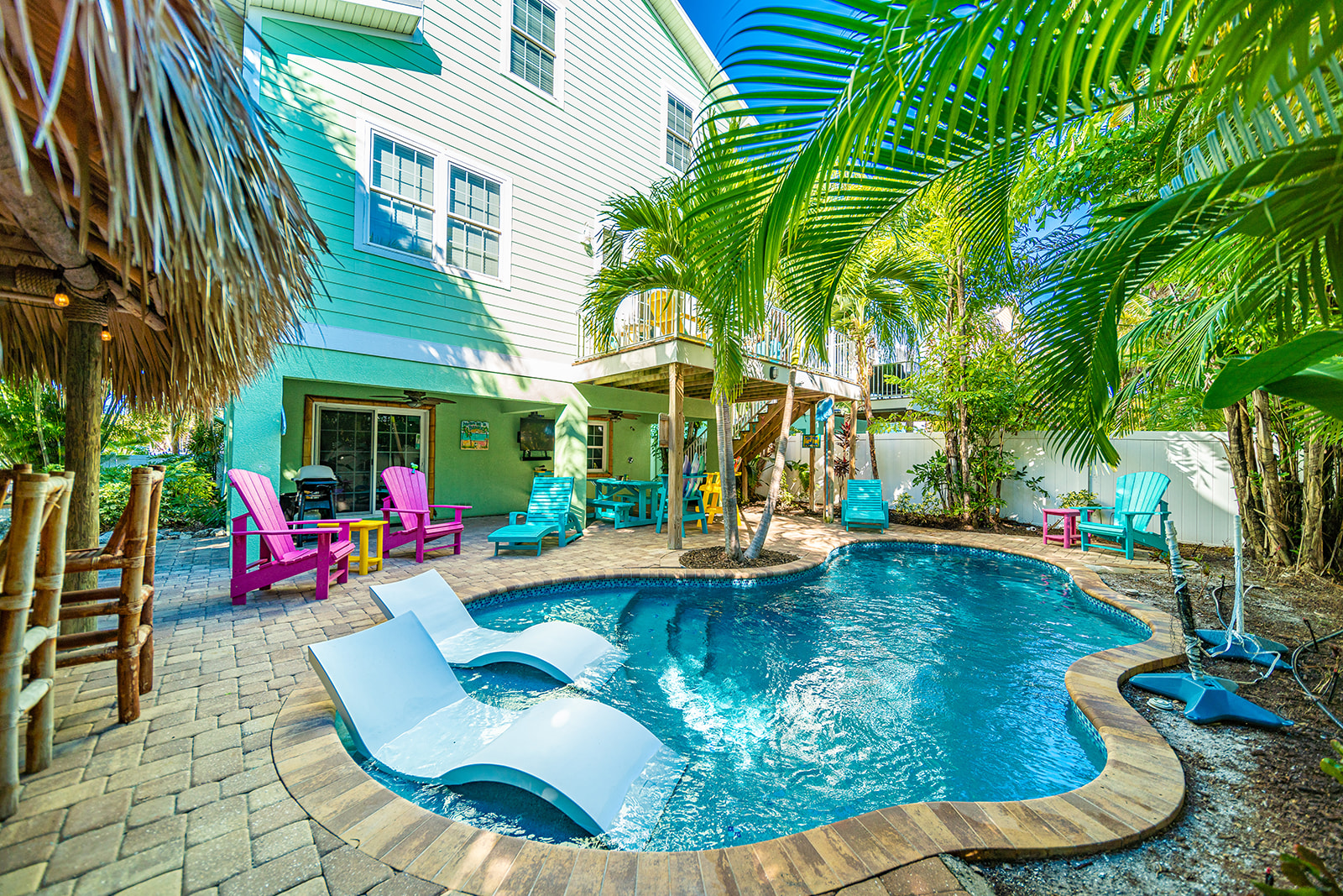 Mango Breeze: Anna Maria Island 4 Bedroom Vacation Home Rental Holmes Beach  FL With Pool (128408) - Find Rentals