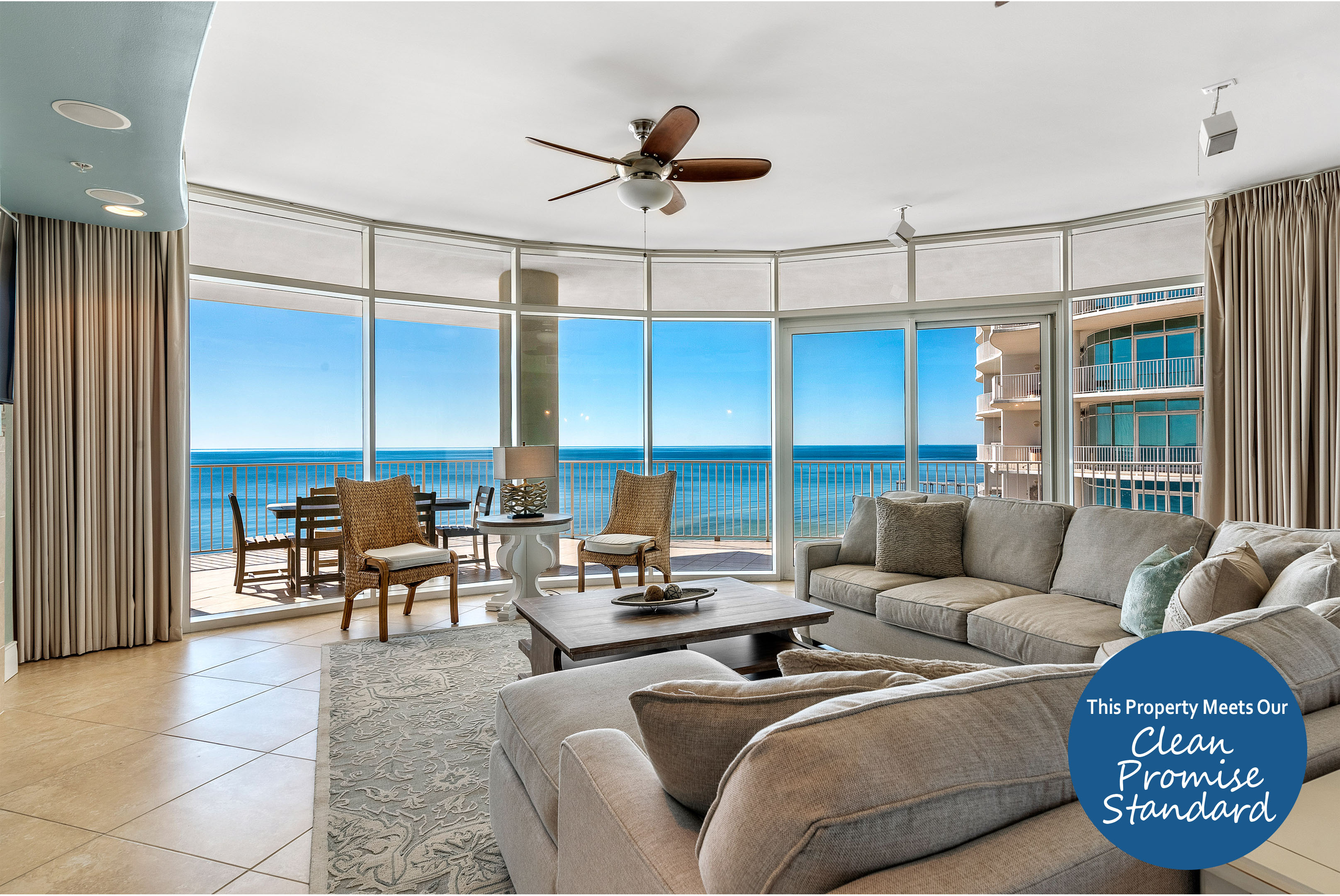 Turquoise C1009 Orange Beach 4 Bedroom Beachfront Condo To Rent On Vacation Find Rentals