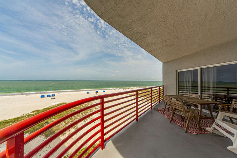 3br Top Floor Luxury 1400 sq ft - Direct Beachfront Views  - Free WiFi -