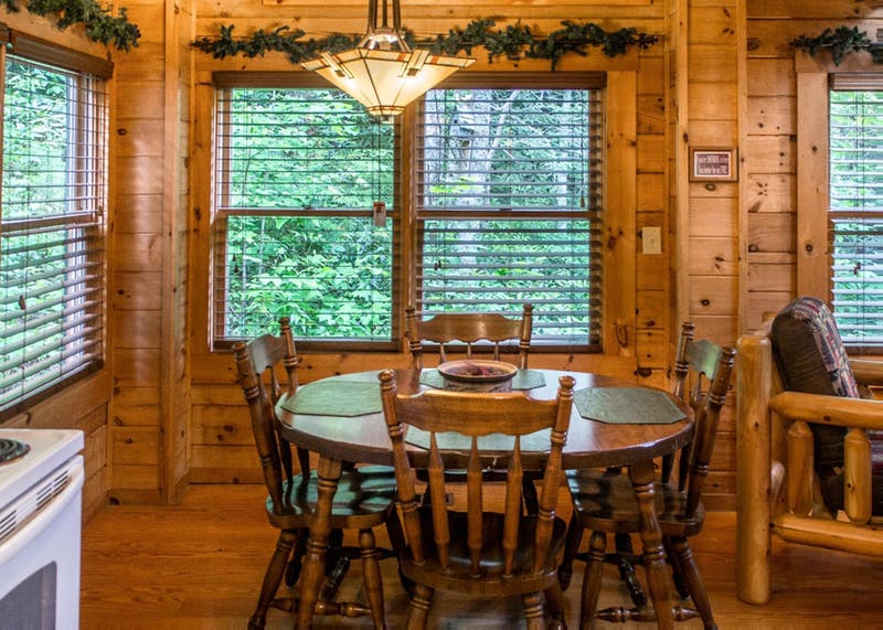 In the Pines #13: 2 Bedroom Vacation Log Cabin Rental ...