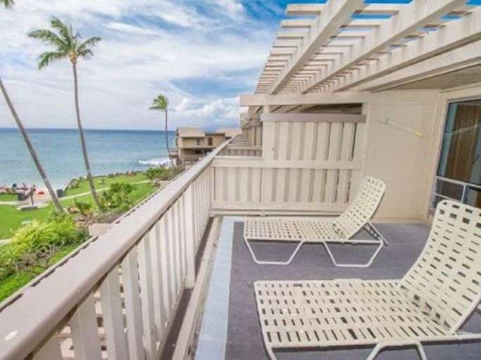 Large Lanais with gorgeous Oceanviews...Your Maui Hawaii Condo has it all.