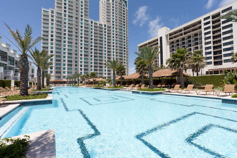 Expansive resort-style pool at the Sapphire!