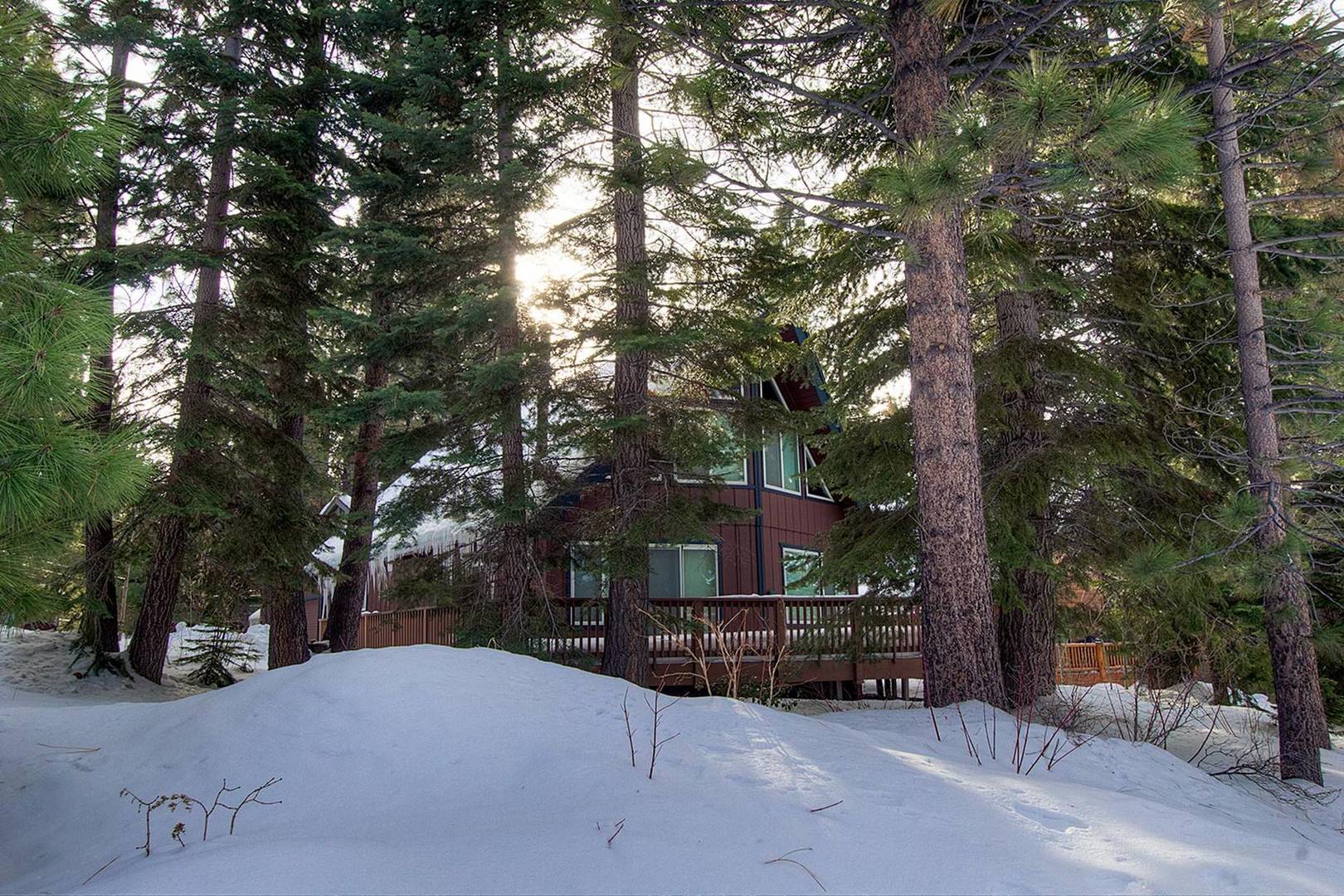 Pine Valley Mountain Lodge: South Lake Tahoe Cabin Rental ...