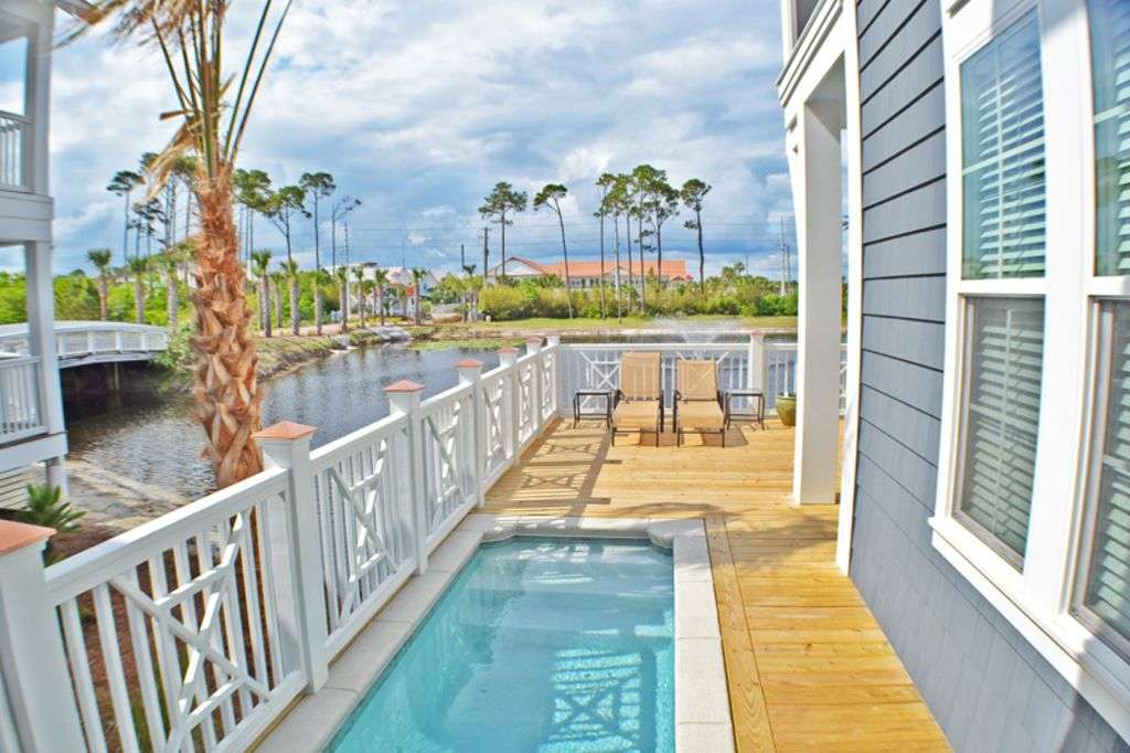 You own Private heated pool overlooking the lake and fountain.