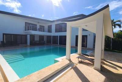   Modern & private villa, Infinity Pool