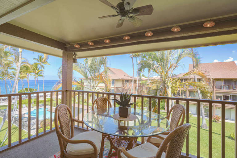 Private lanai with an beautiful ocean view