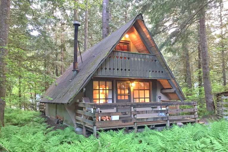 Enjoy this cute rustic cabin