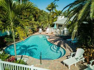 Anna Cabana Bungalow #3 Holmes Beach Florida Island Vacation Properties