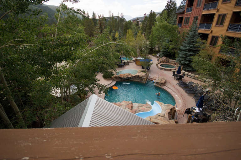 A great overlook of the pool form the condo