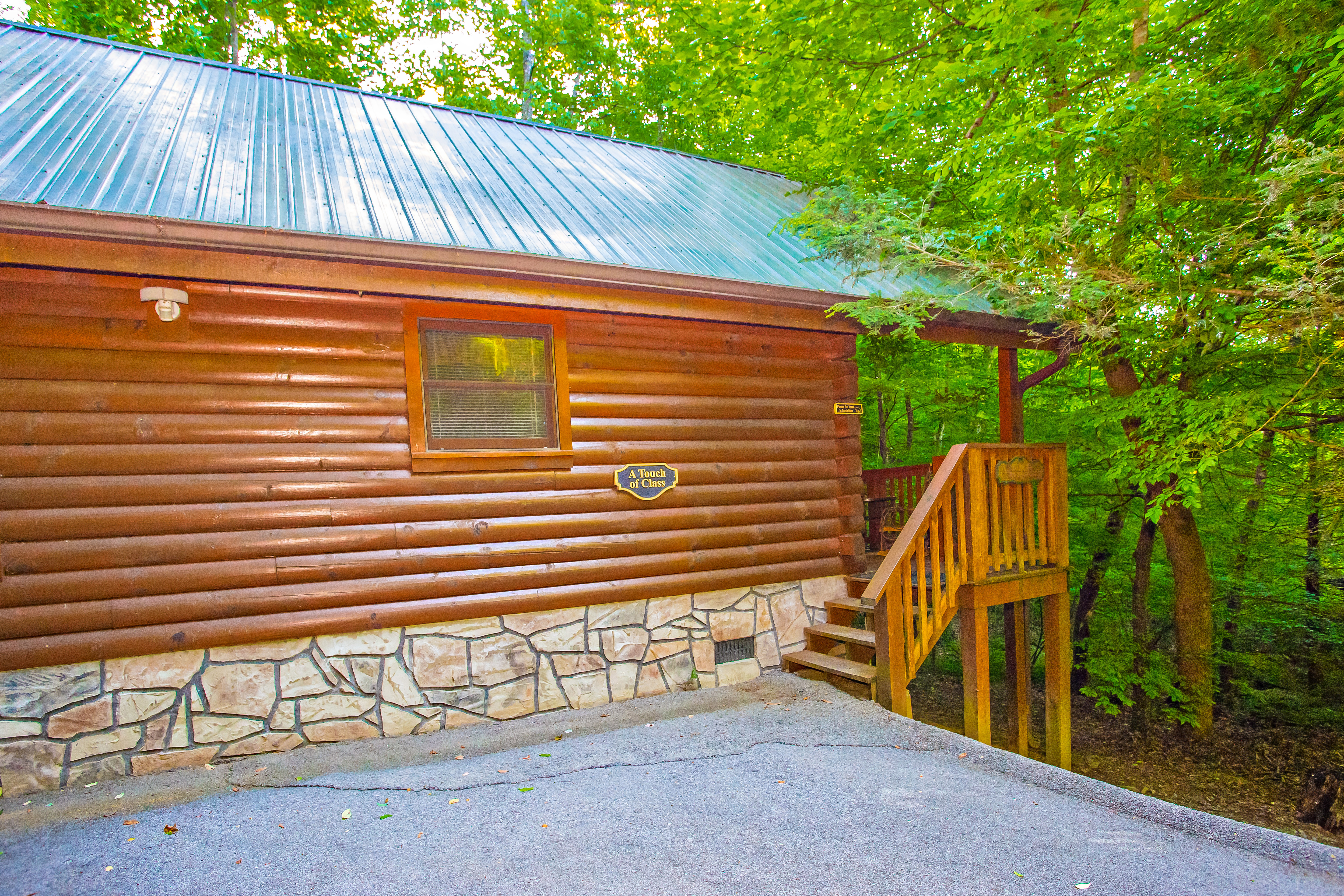 A Touch of Class Gatlinburg TN 1 Bedroom Vacation Cabin Rental (133883) Find Rentals
