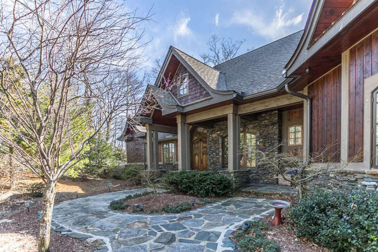 Custom designed home located between Boone and Blowing Rock