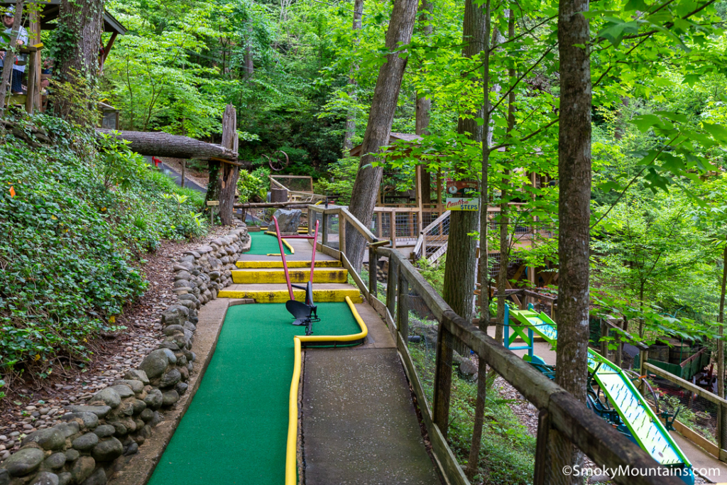 Hillbilly Golf In Gatlinburg