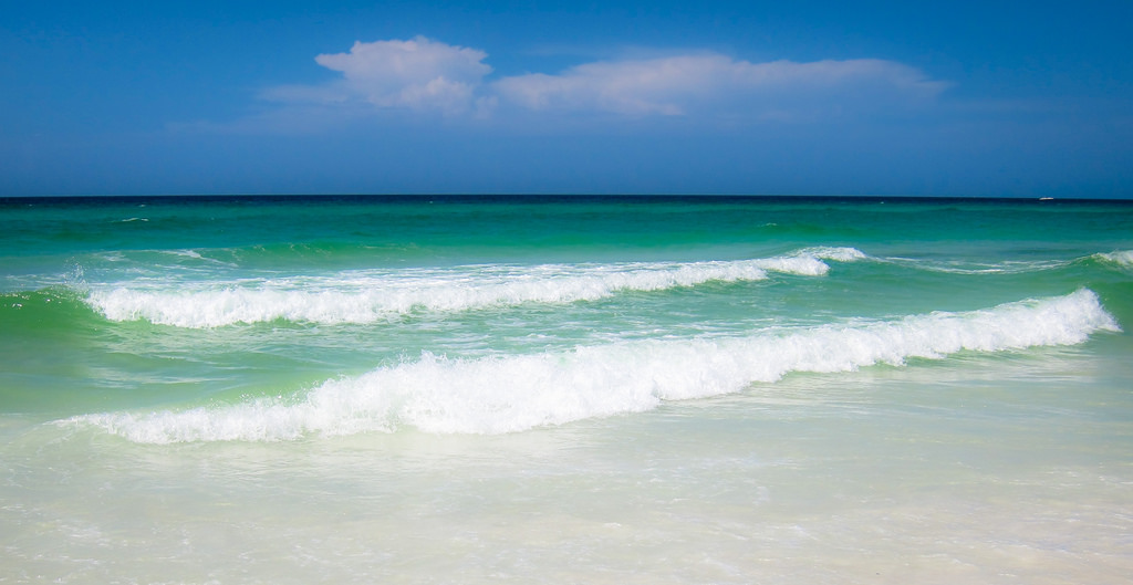 Crystal Sands Beach in Destin Florida
