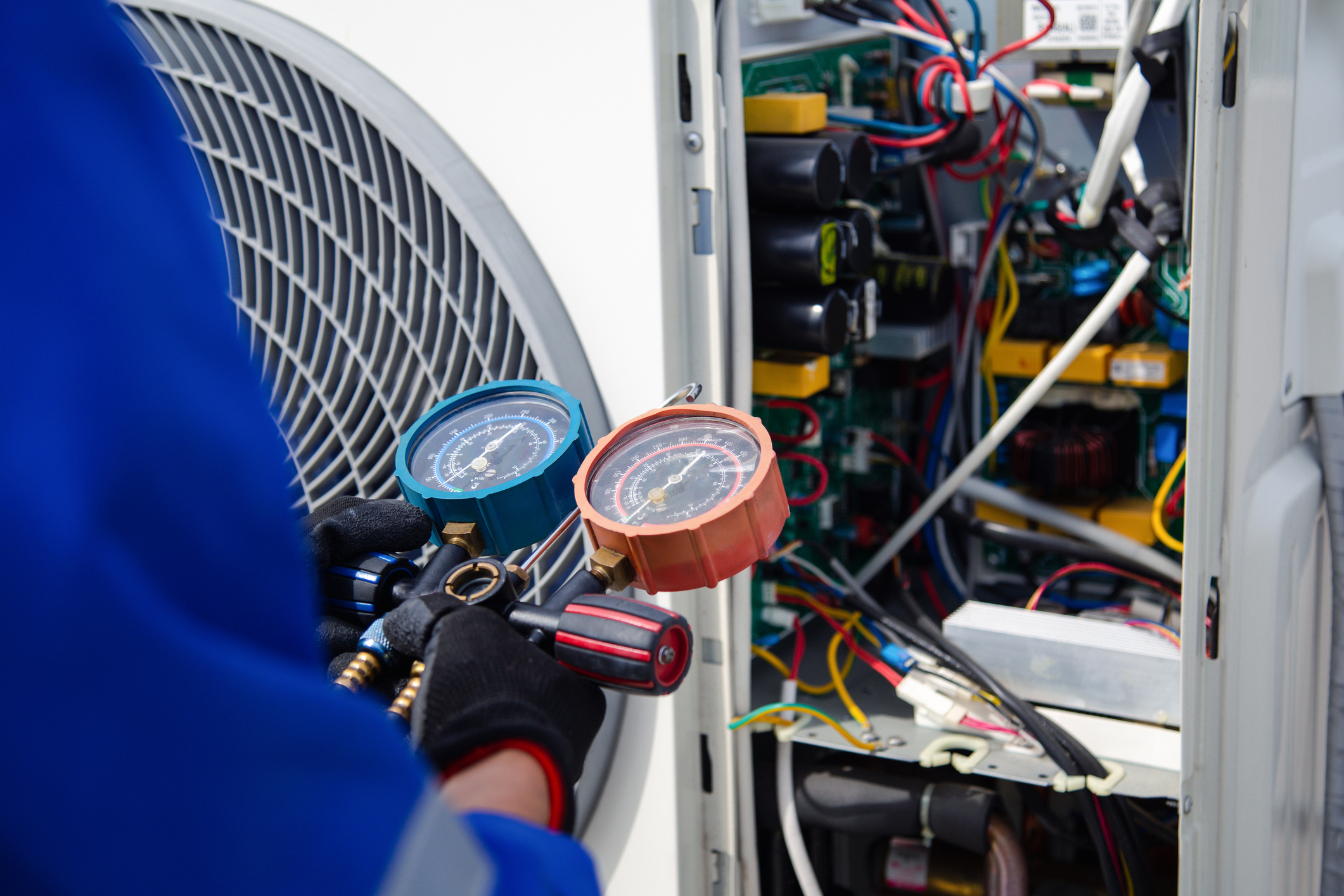 Choosing the Right HVAC Service Before Peak Travel Season