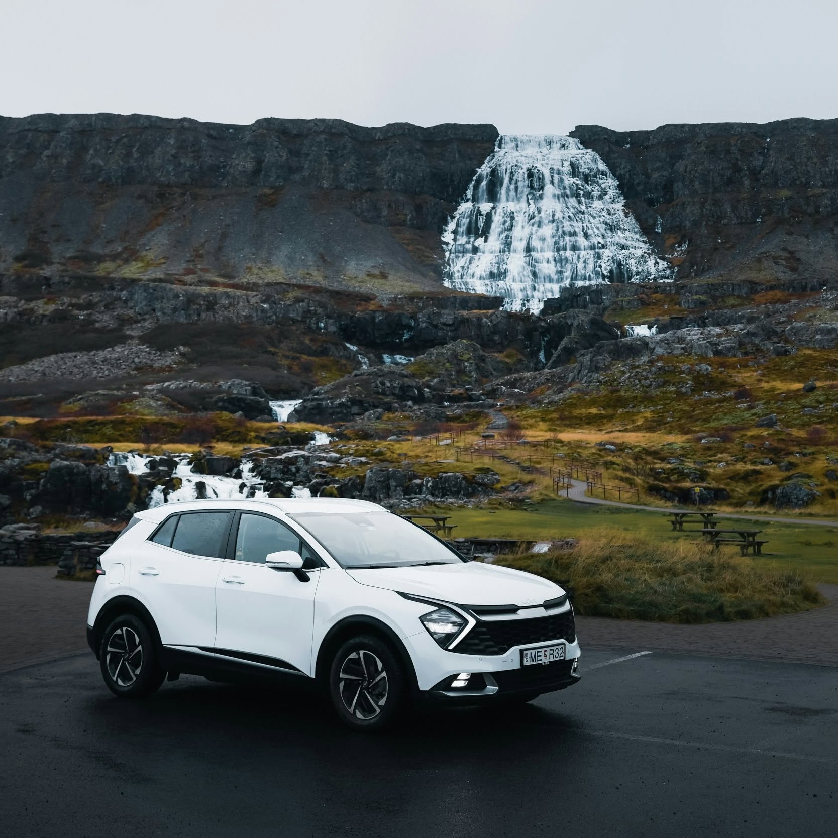 Essential Tips for Renting a Car When Traveling Abroad